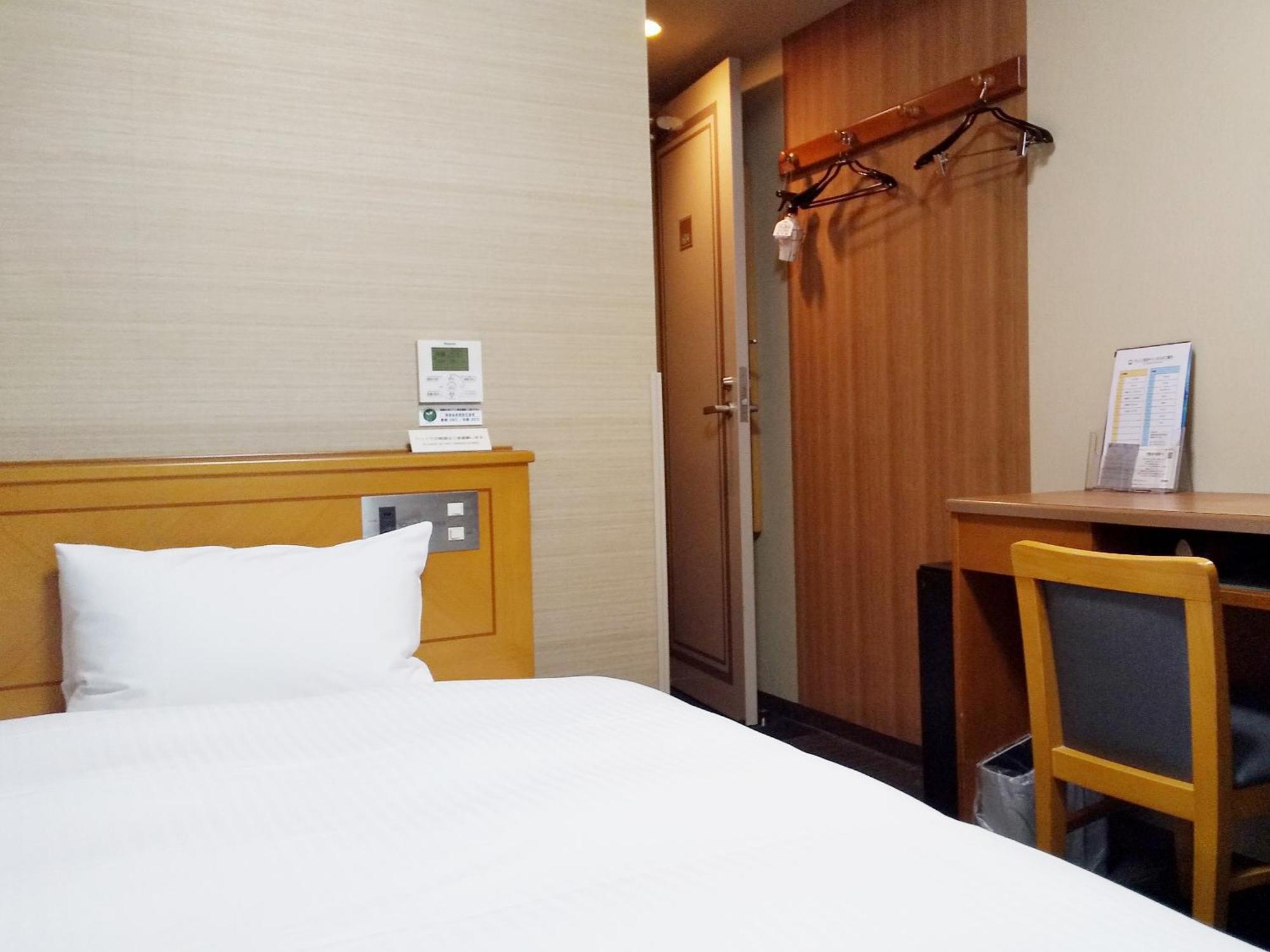 Hotel Route-Inn Hamamatsu Eki Higashi Bagian luar foto